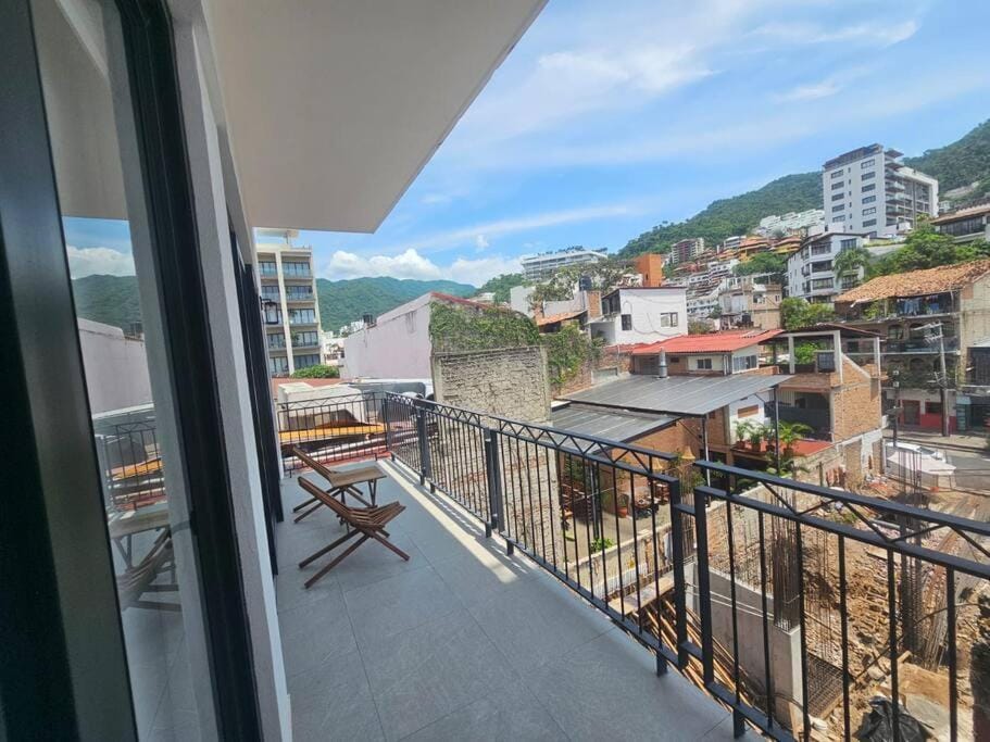 Cómodo Apartamento zona Romántica con alberca 503 Apartment in Puerto Vallarta