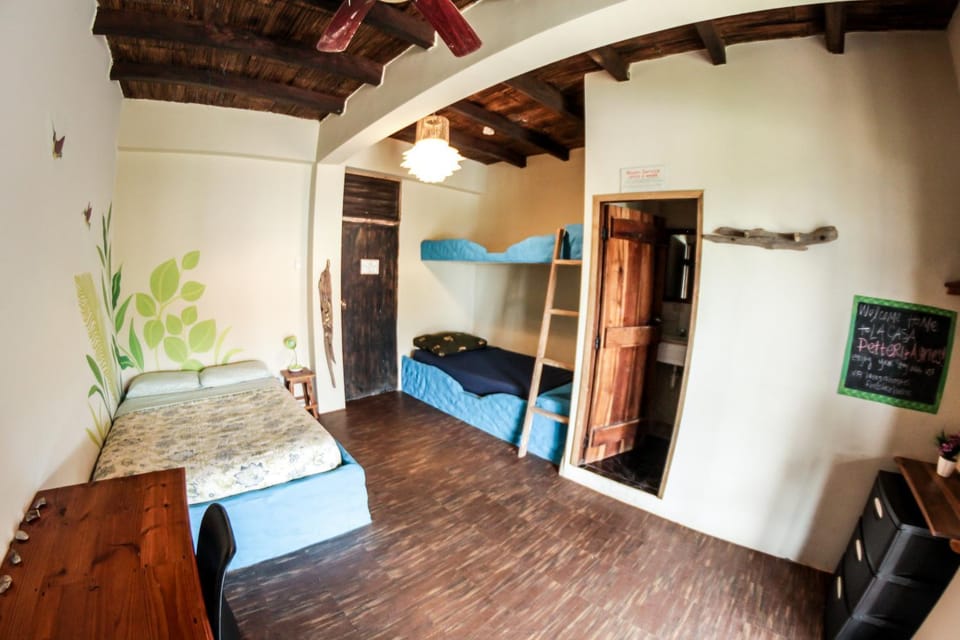 La Casa Hostel Apartment in Manabí Province