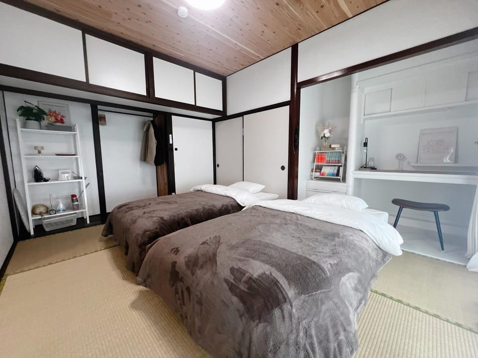 夕日と海の貸切宿 海しずく Apartment in Japan
