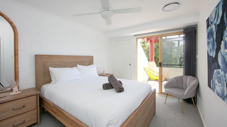 Beach Wood Apartment in Yamba