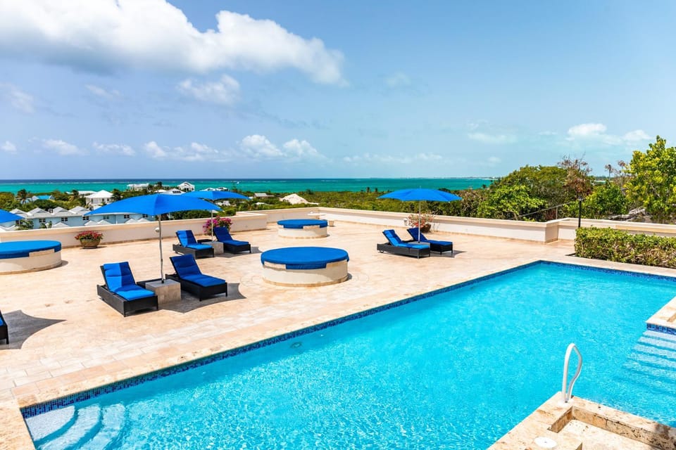 Day, Pool view, Sea view, Swimming pool, sunbed