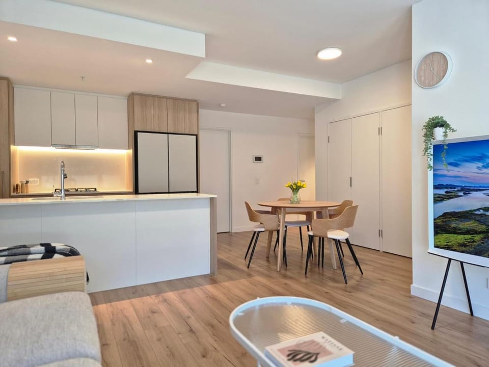 Modern 3 Bed apt near Lidcombe station Apartment in Lidcombe
