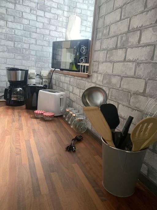 Coffee/tea facilities, Breakfast, microwave, toaster