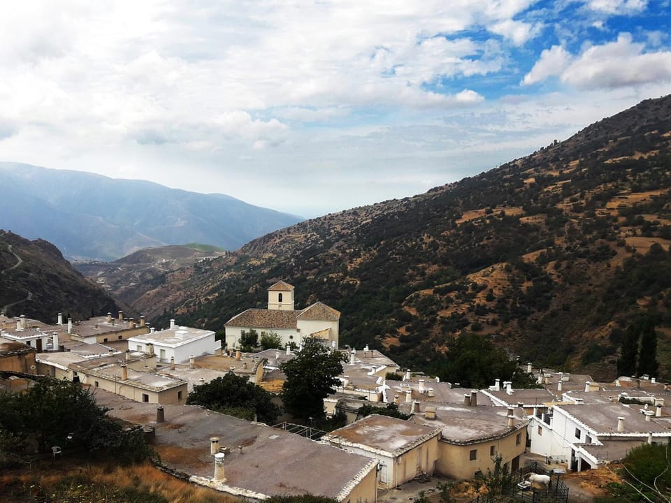 Nearby landmark, Neighbourhood, Natural landscape, Hiking