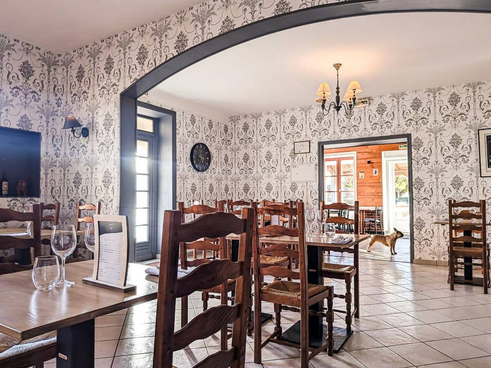 Chambres d'hôtes avec petit déjeuner et parking, proche Zoo de Beauval - FR-1-591-698 Bed and Breakfast in Centre-Val de Loire