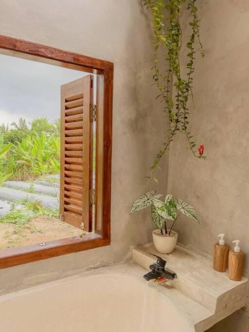 Kebun Dwija House in Bali