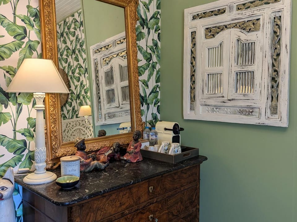 Maison d'hôtes rénovée avec table d'hôte dans la campagne Altiligérienne - FR-1-582-522 Bed and Breakfast in Auvergne-Rhône-Alpes