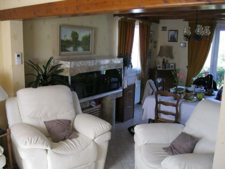 Chalet cosy avec cheminée et animaux acceptés - FR-1-585-144 Bed and Breakfast in Grand Est