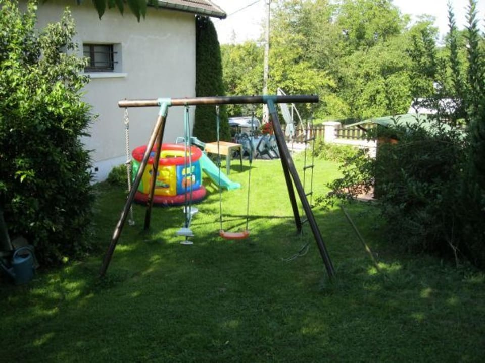 Chalet cosy avec cheminée et animaux acceptés - FR-1-585-144 Bed and Breakfast in Grand Est