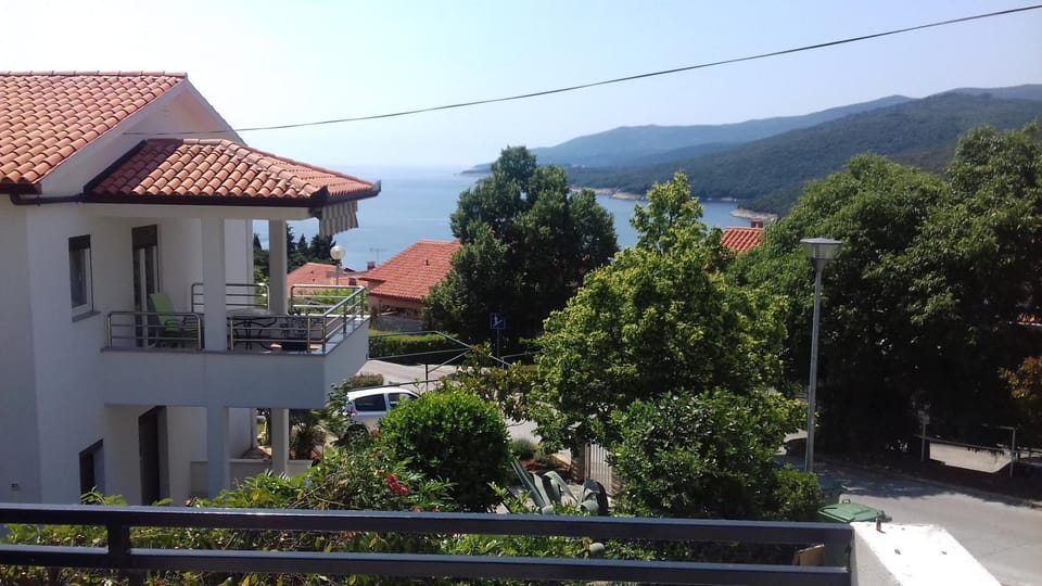 Day, Neighbourhood, Natural landscape, Sea view