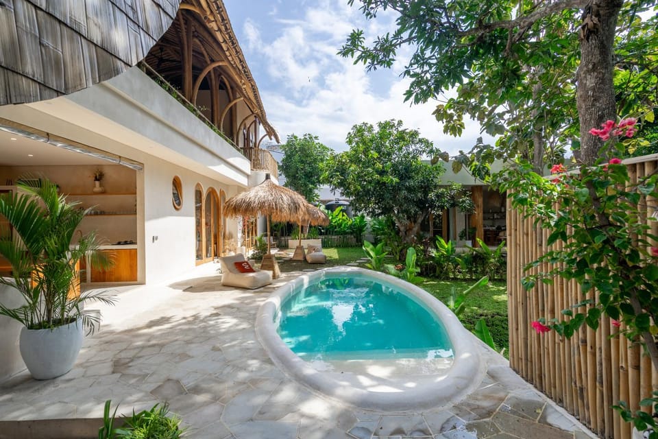 Garden, Swimming pool