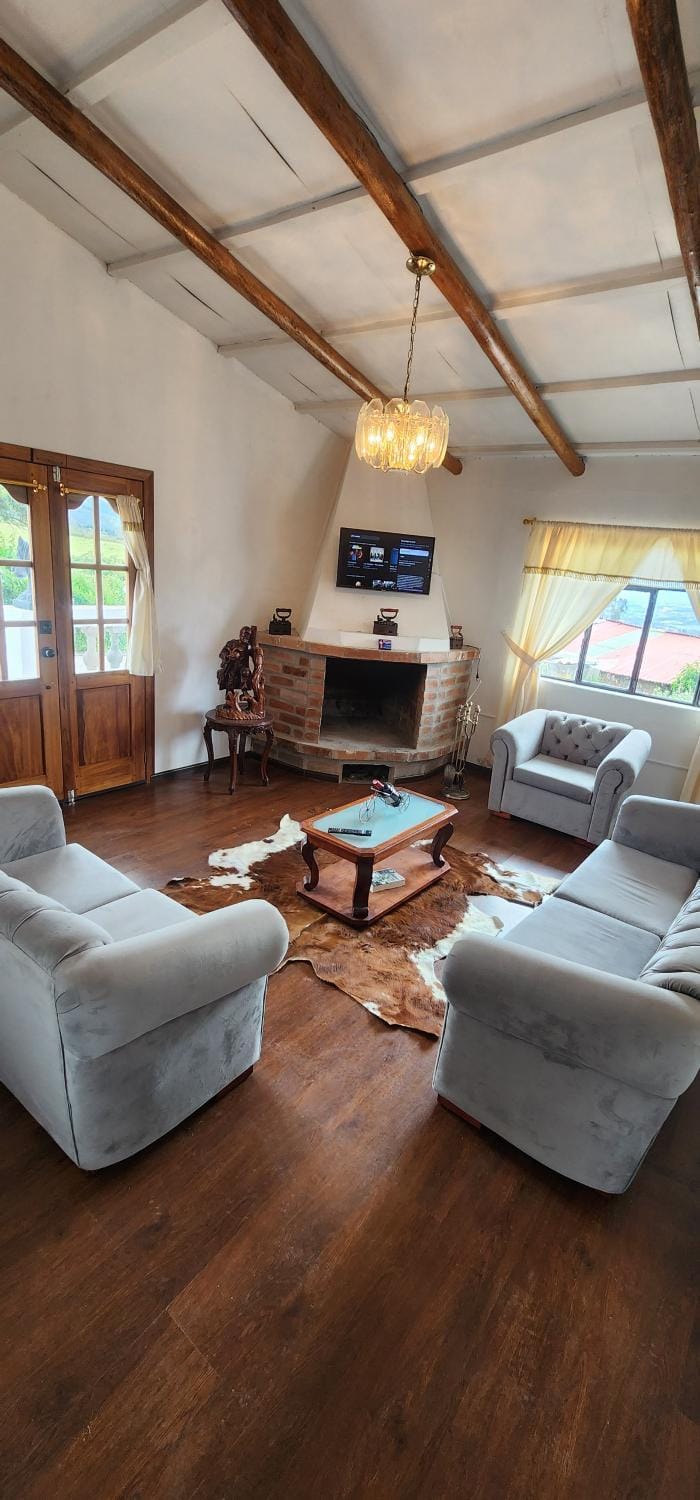 TV and multimedia, Living room, Evening entertainment, fireplace