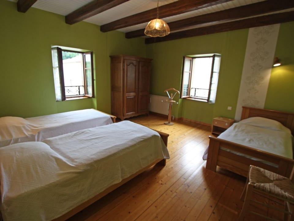 Maison familiale avec cheminée, jardin et WiFi à Esley, Vosges - FR-1-589-743 House in Vosges