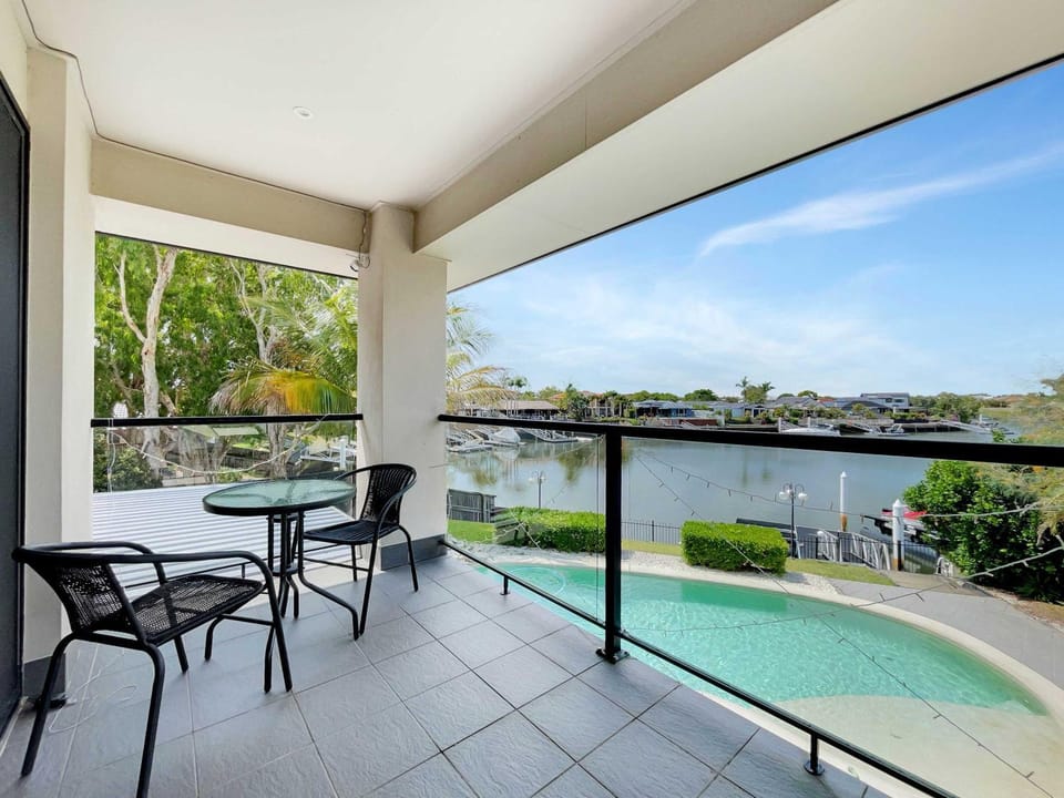 Balcony/Terrace, Balcony/Terrace, Pool view, Swimming pool