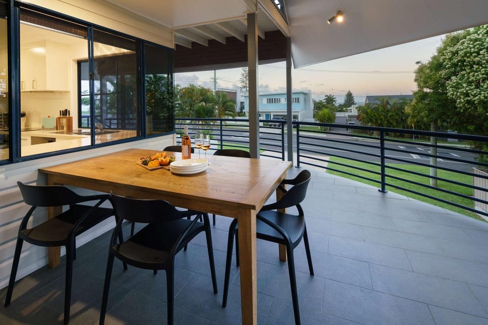 Patio, View (from property/room), Seating area, Dining area