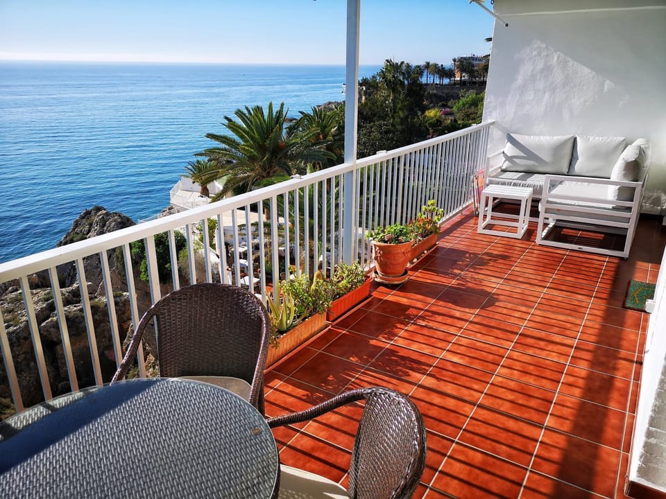 Day, Winter, Balcony/Terrace, Landmark view, Mountain view, Sea view