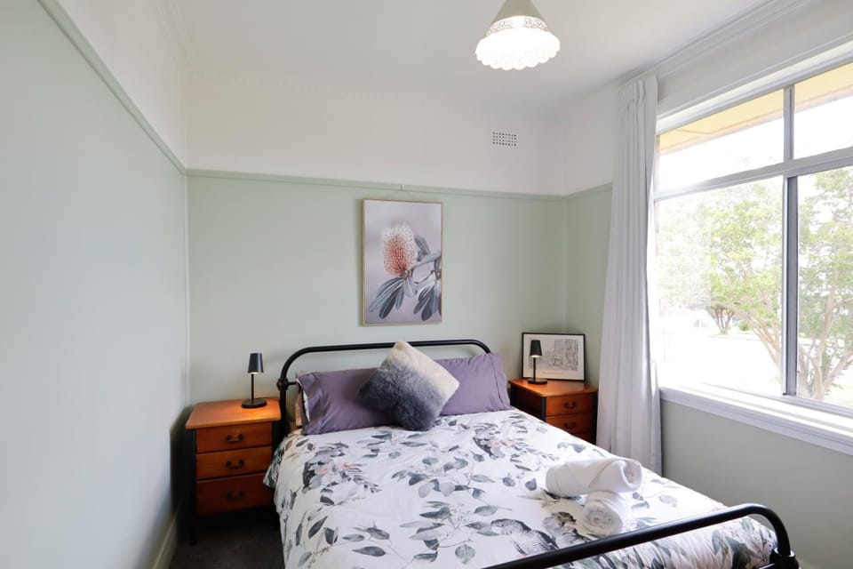 Cosy Sun-Filled Cottage House in Tenterfield