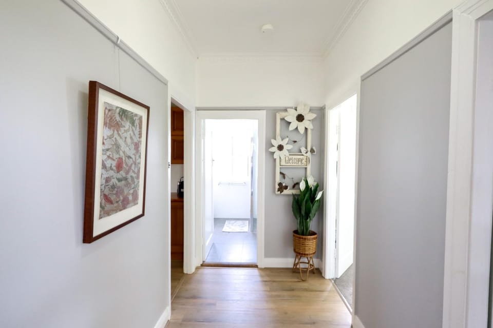 Cosy Sun-Filled Cottage House in Tenterfield