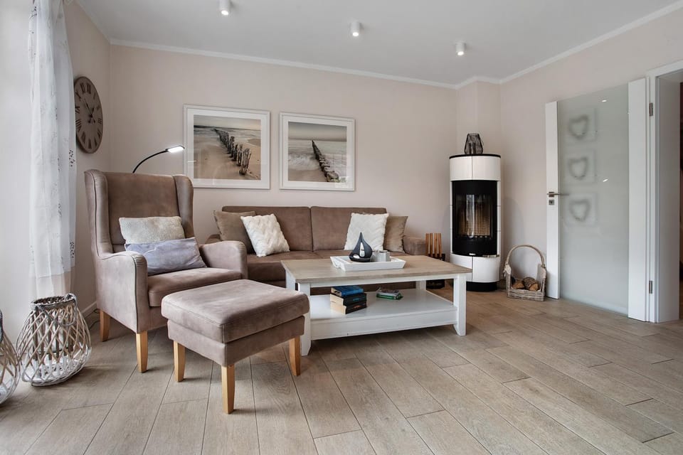 Property building, Living room