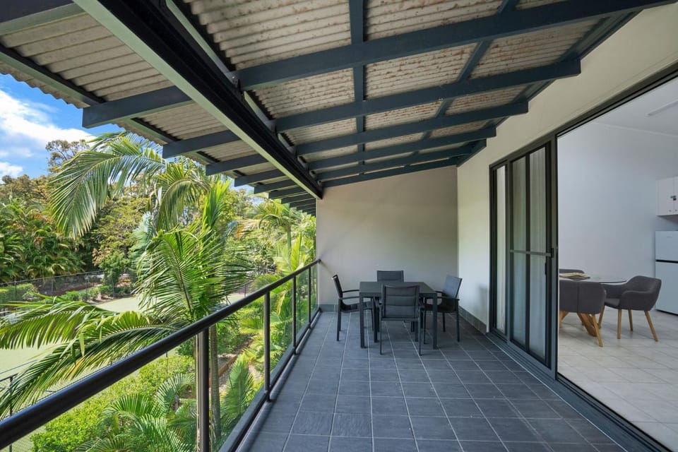 Baden 96 - Rainbow Shores. Pool. Tennis court. Walk to beach Apartment in Rainbow Beach