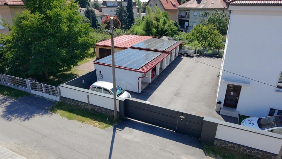 CASA BOX PREMIUM free garage Apartment in Slovenia
