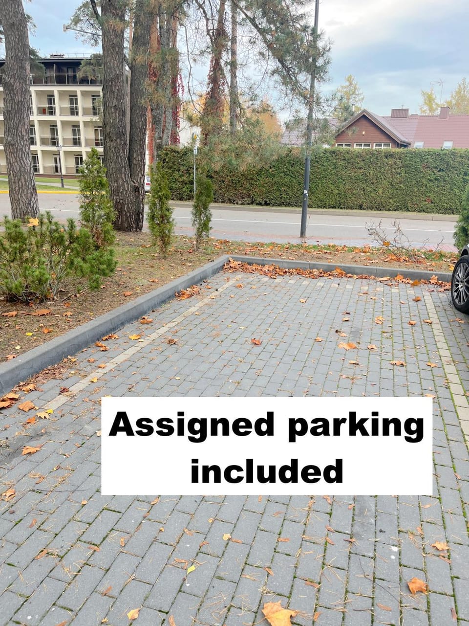 Day, Neighbourhood, Street view, Location, Parking