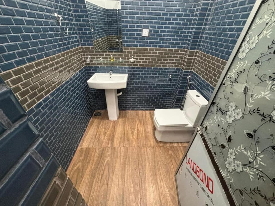 Toilet, Bathroom