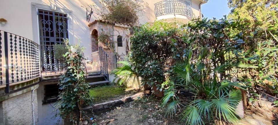 Property building, Garden, Garden