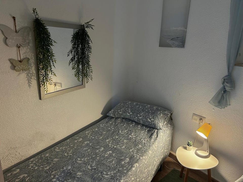 Apartment Sleeps 4 with Patio Apartment in Spain