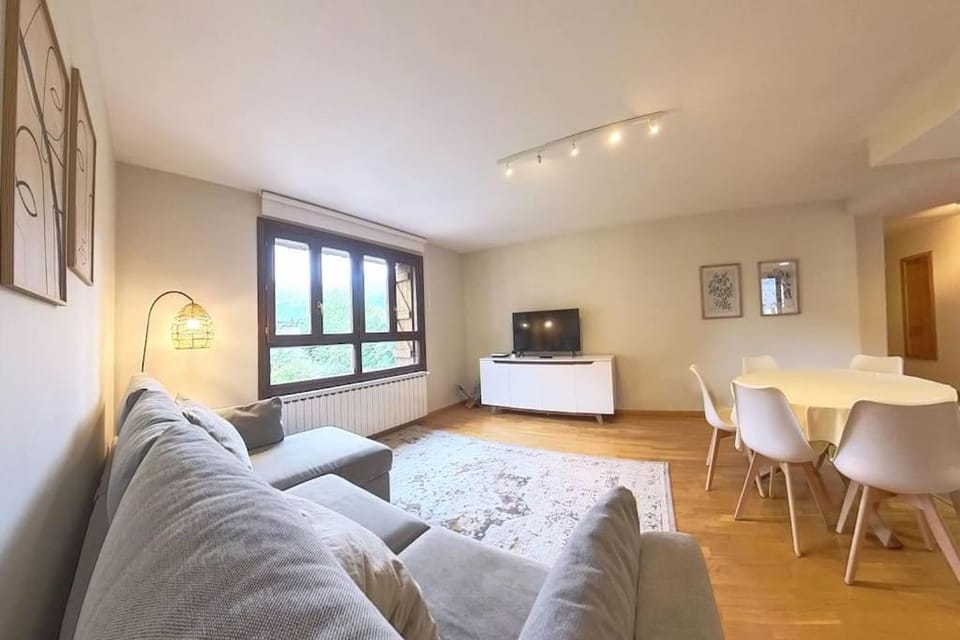 Cochata - tucasaenlospirineos Apartment in Aragon