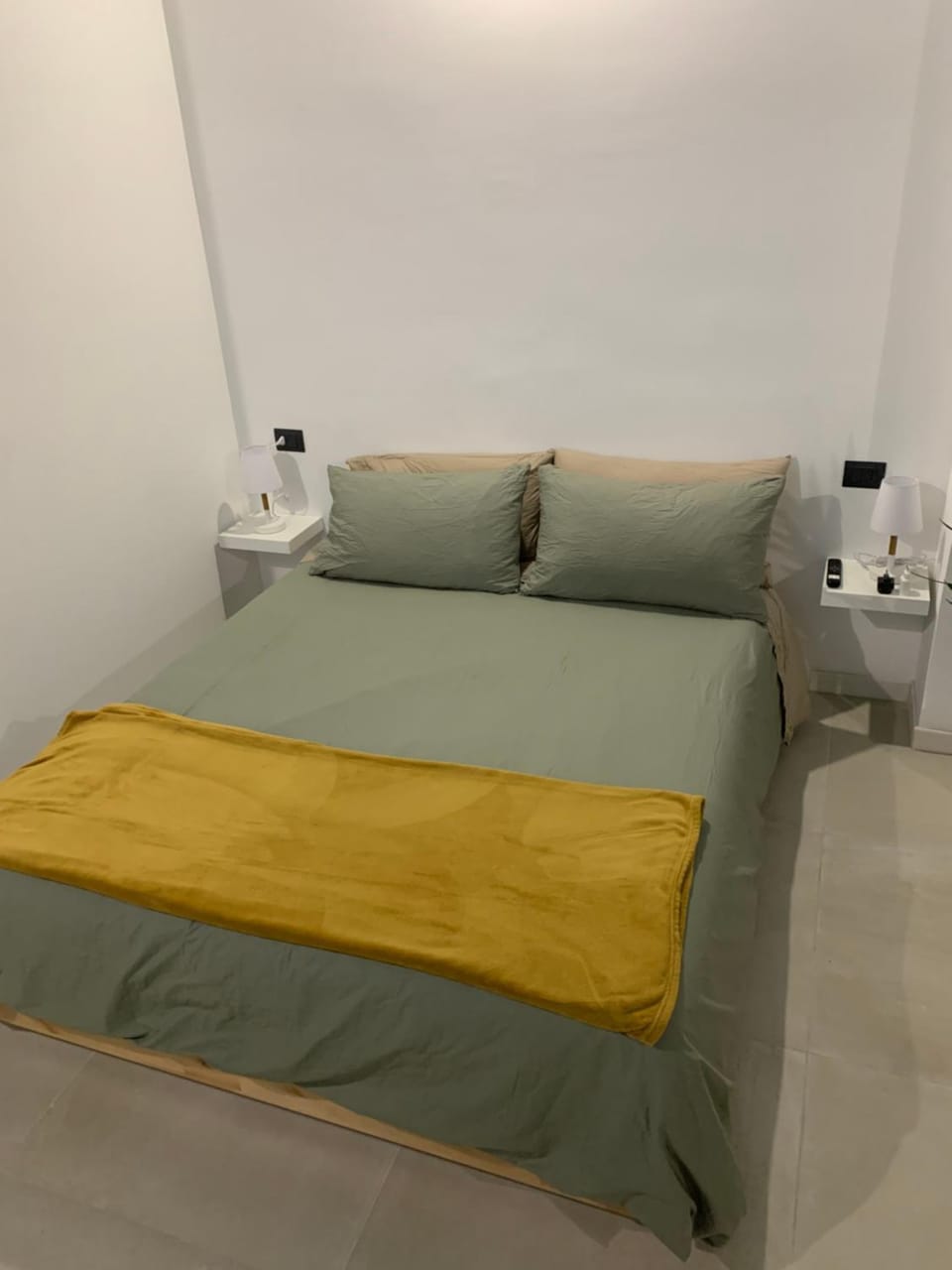 Bed, Photo of the whole room
