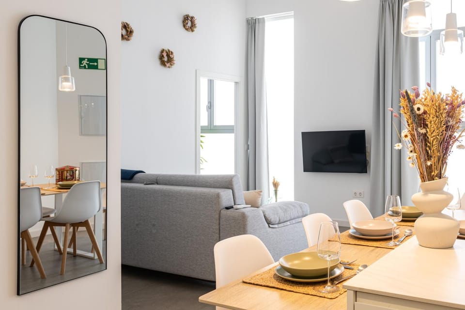 TV and multimedia, Living room, Dining area