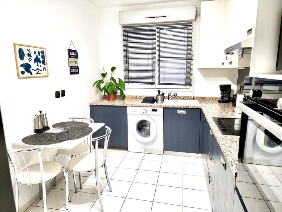 Sunny Escape Apartment in Nice