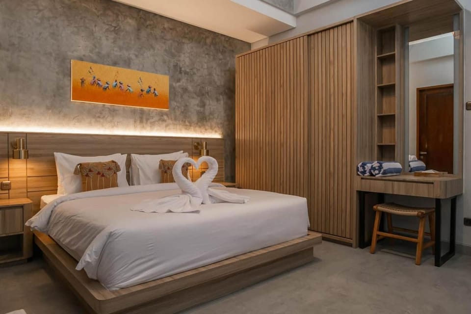Bed, Photo of the whole room, Bedroom, towels, wardrobe