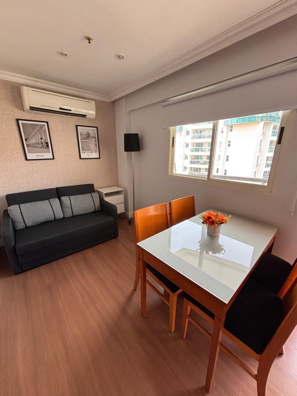 Dining area, Bedroom, air conditioner
