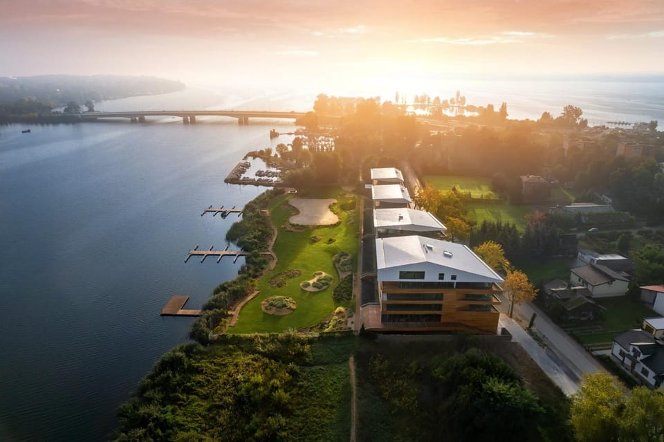 Spring, Neighbourhood, Natural landscape, Bird's eye view, Summer, Fishing, Garden, View (from property/room), Garden view, Lake view, River view, Seasons, Location, Sunrise, Sunset, Inner courtyard view