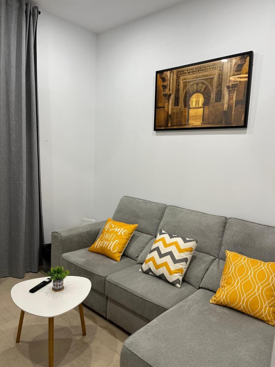 Communal lounge/ TV room, TV and multimedia, Living room