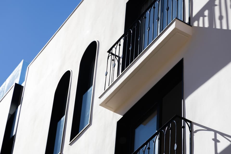 Property building, Balcony/Terrace