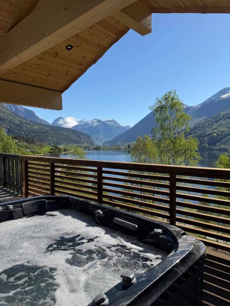 Hot Tub, Mountain view, River view