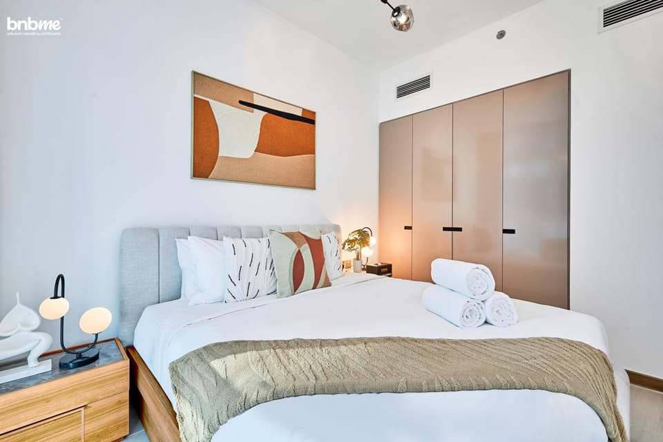 Bed, Photo of the whole room, Bedroom, towels, wardrobe
