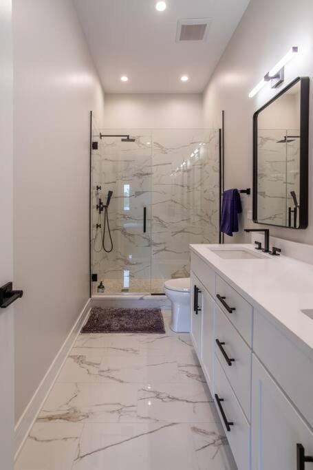 Shower, Bathroom, towels