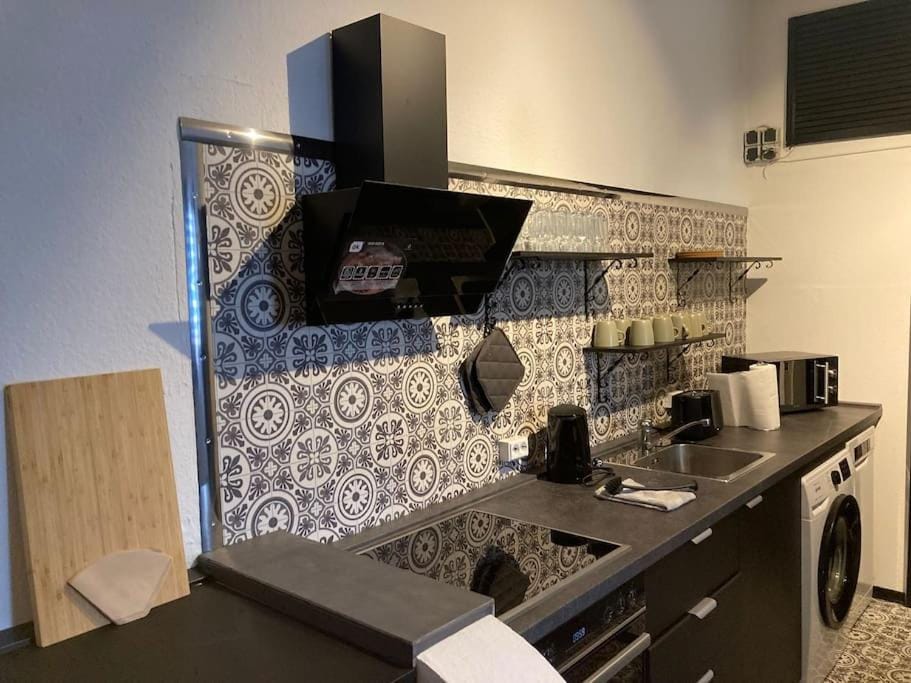 dishwasher, oven, stove, toaster, washing machine