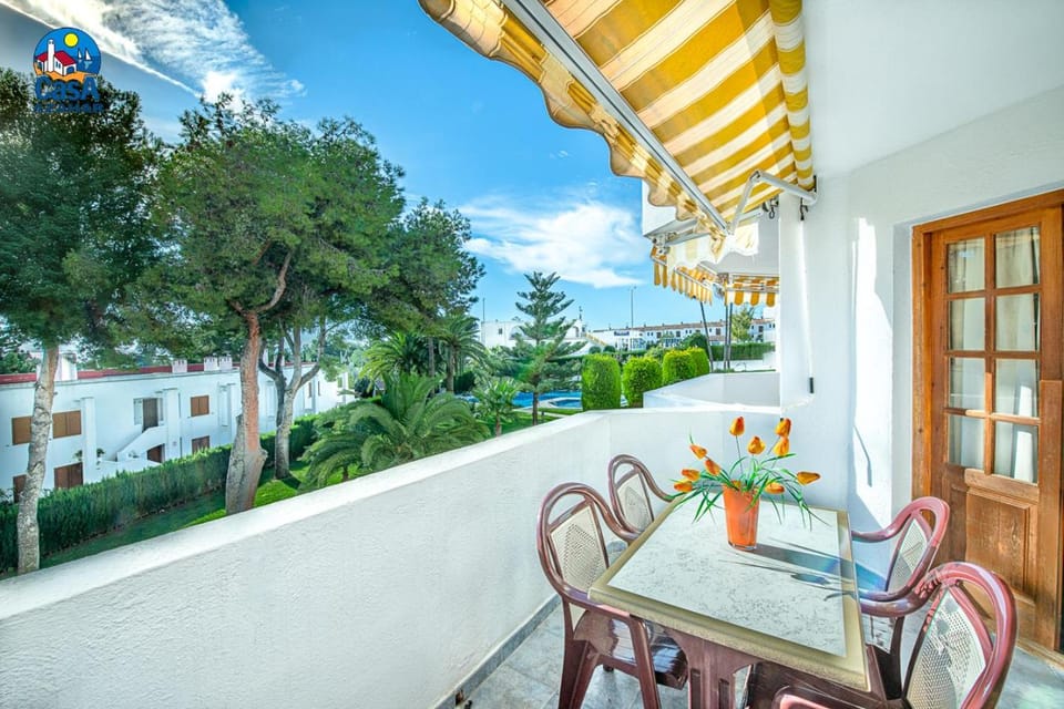 Balcony/Terrace, Garden view