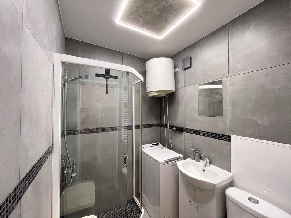 Shower, Bathroom, washing machine, washing machine