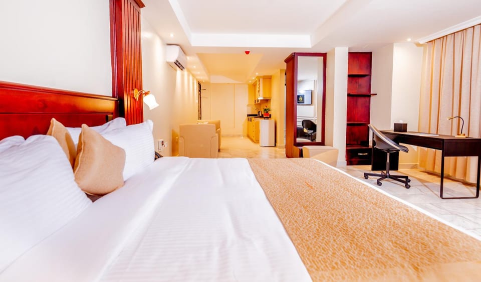 Photo of the whole room, Seating area, Bedroom