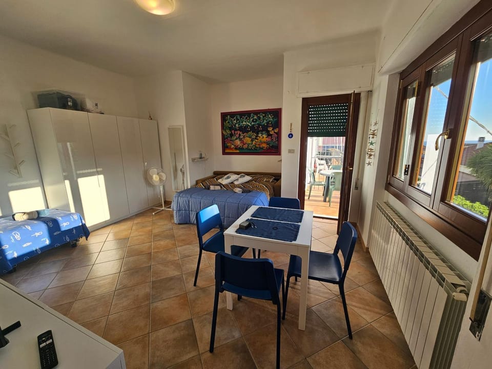 Other, Dining area