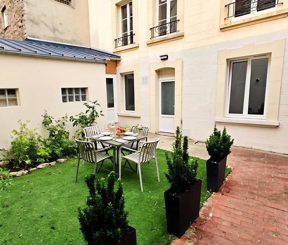 Garden, Garden view