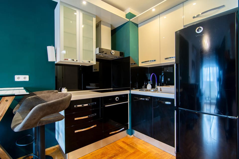 Dining area, dishwasher, oven, stove