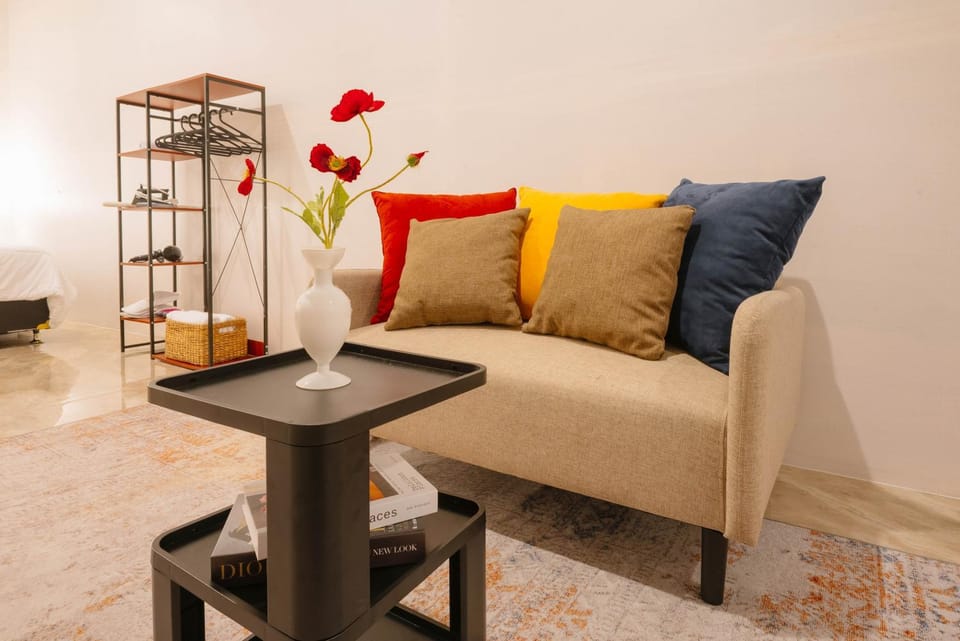 Living room, Seating area