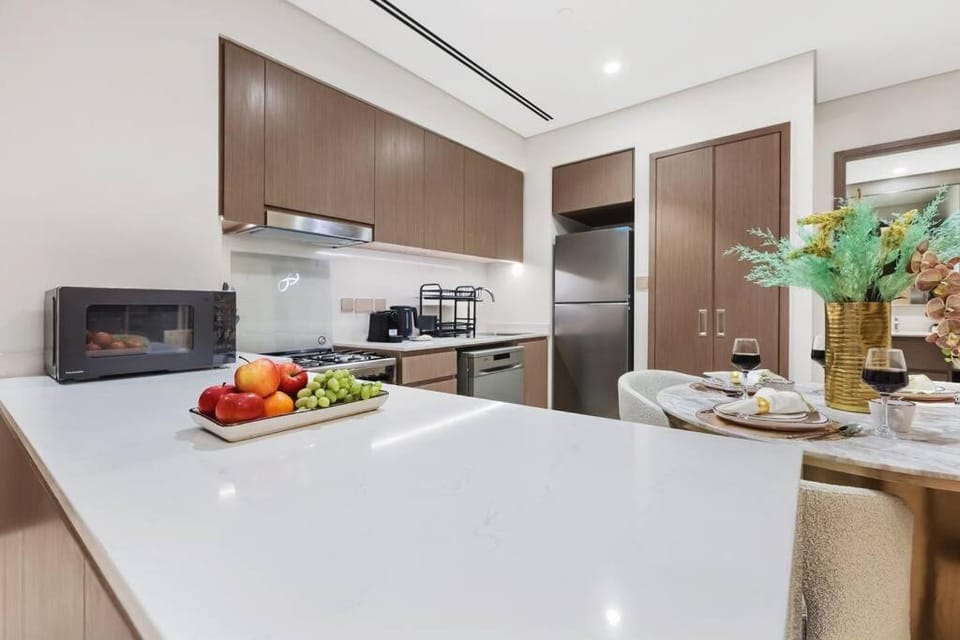 FIRST CLASS 1BR Heart of Tranquility Apartment in Dubai